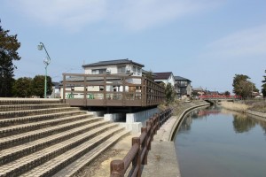 西川ふれあい公園デッキ竣工 005