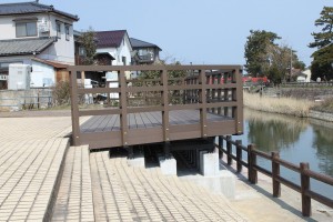 西川ふれあい公園デッキ竣工 004