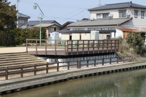 西川ふれあい公園デッキ竣工 007