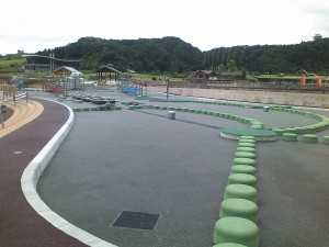 水遊具池