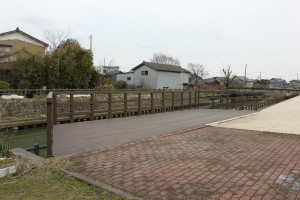 西川ふれあい公園デッキ竣工 001