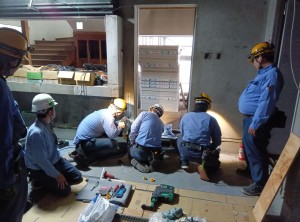 取付工事の様子