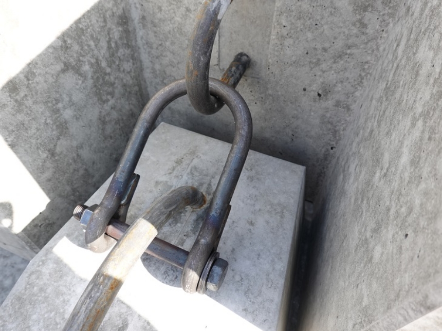 pic_retaining-block_1-2